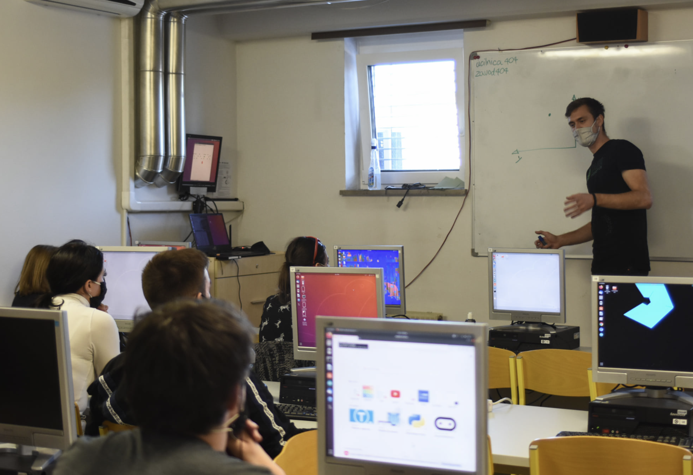 Programming the mobile robot